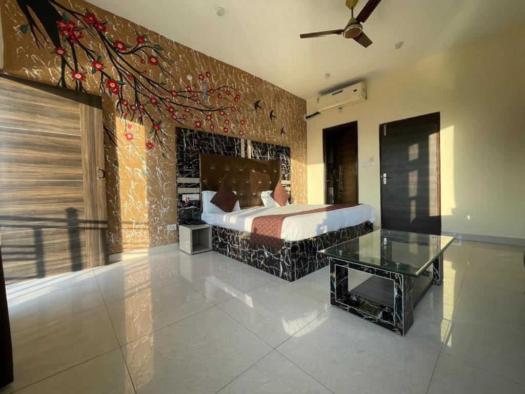 The Panda Hotel Dharamshala Exterior photo